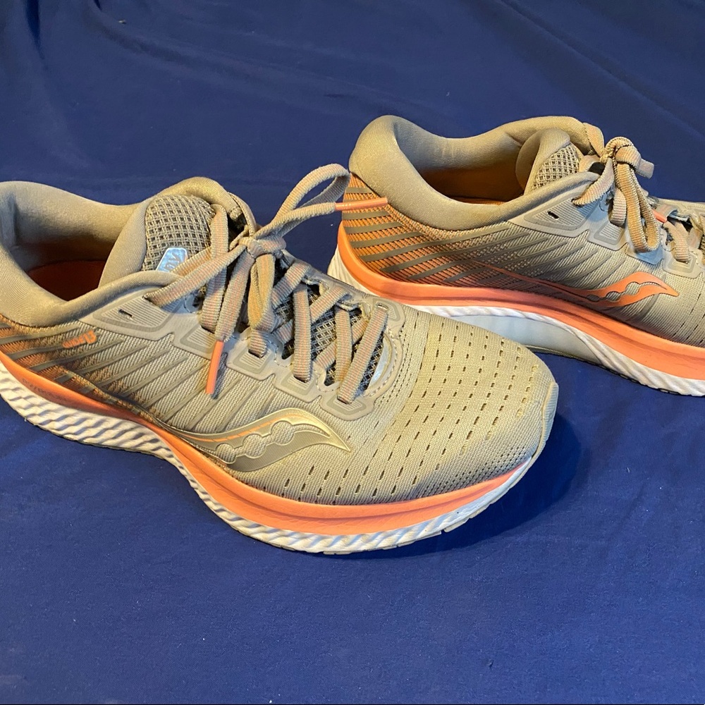 Saucony running shoes, size 7.5, silver/gray and coral